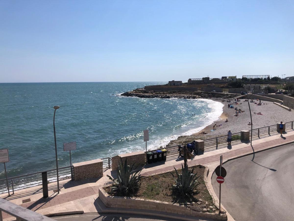 فيلا Loft Sul Mare بيشيلي المظهر الخارجي الصورة